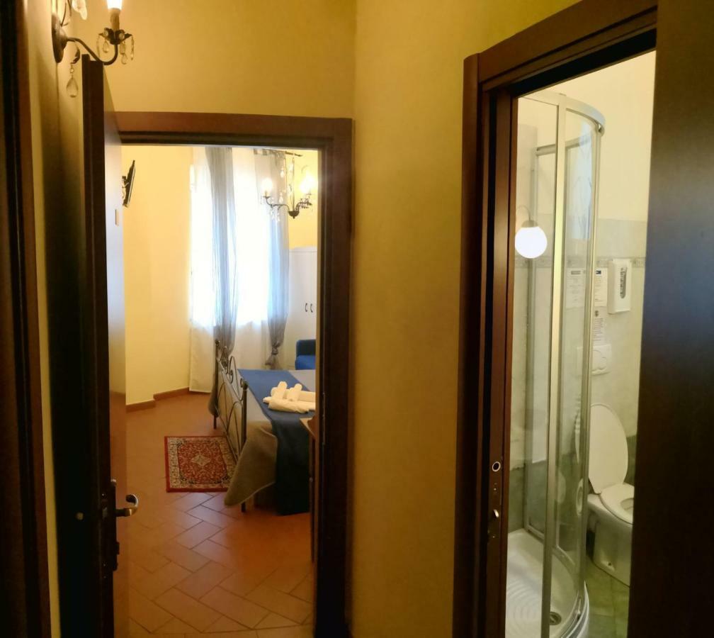 Window To The Tower Pisa Exterior foto